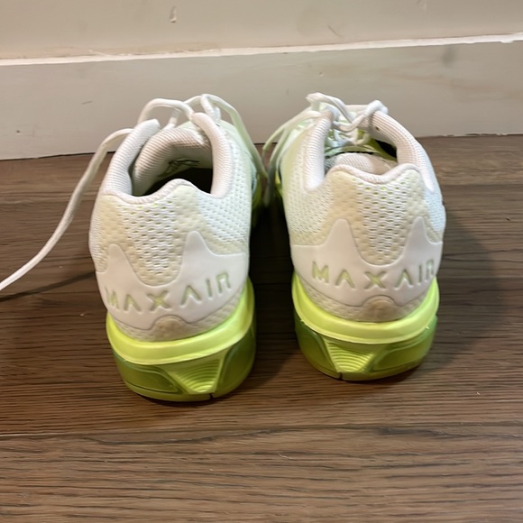 White and lime green Nike airmax - Picture 5 of 9